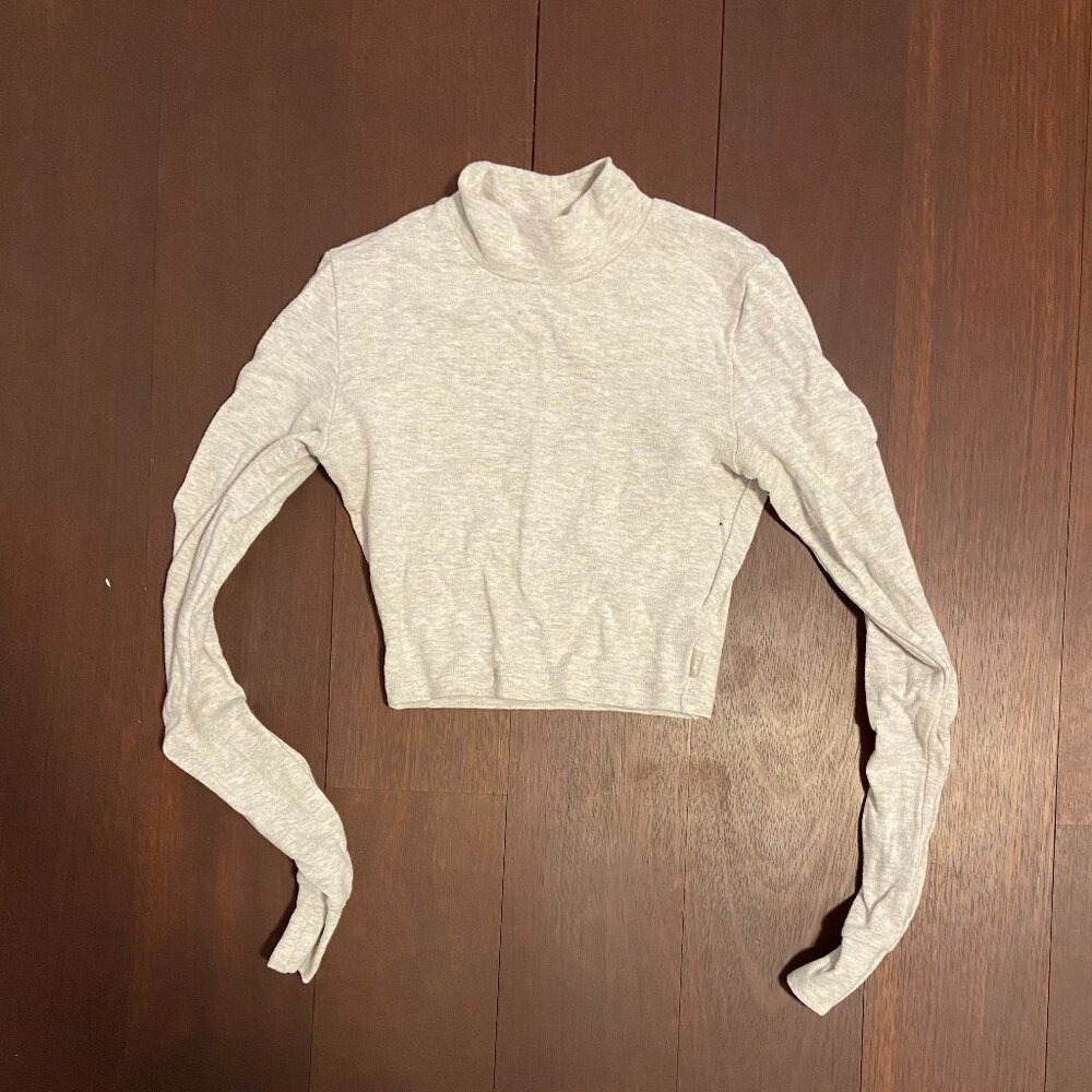 XS TNA light grey cropped turtleneck